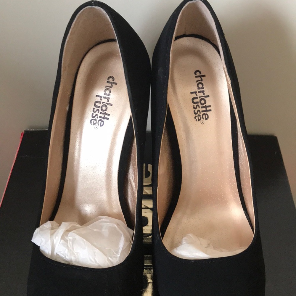 Heels - Picture 5 of 5